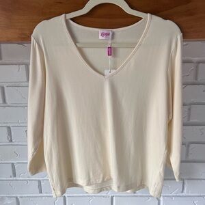 Leggiadro 3/4 Sleeve V-Neck Cotton Modal Tee, Vanilla, Size 4 NWT